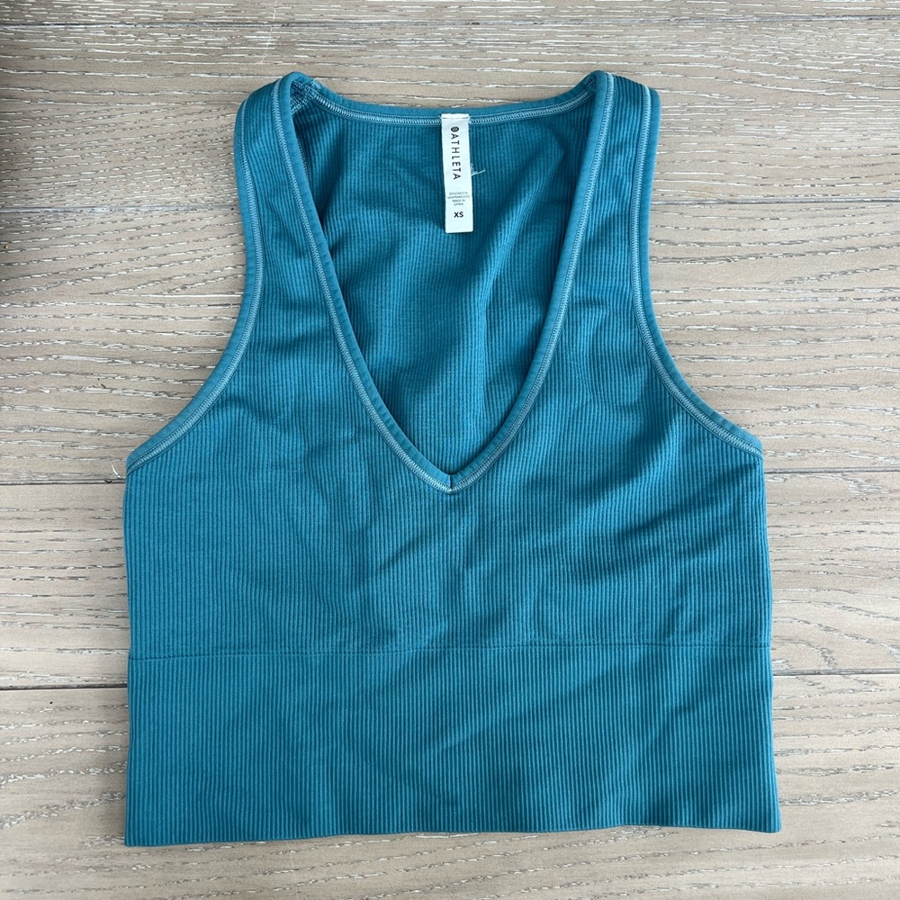 Athleta crop top 🤩